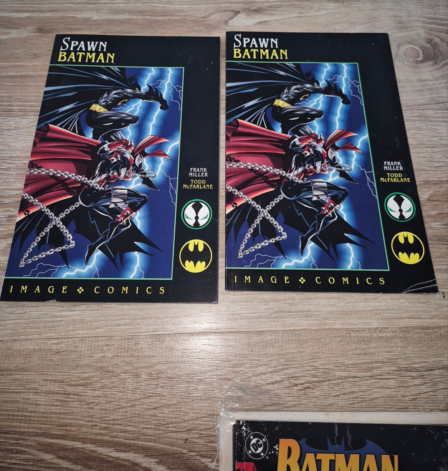Batman vs Spawn (2x) en Batman vs Spawn War Devil Comics, Amerika, Ophalen of Verzenden, Meerdere comics, Frank Miller, Todd McFarlane, Doug Moench, Chuck Dixon