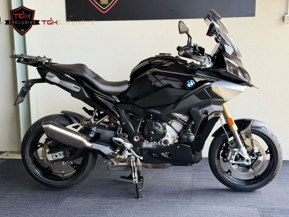 BMW S 1000 XR TRIPLE BLACK DYNAMIC NIEUWSTAAT S1000XR, Motoren, 4 cilinders, Motorrijbewijs A, Bedrijf, Meer dan 35 kW