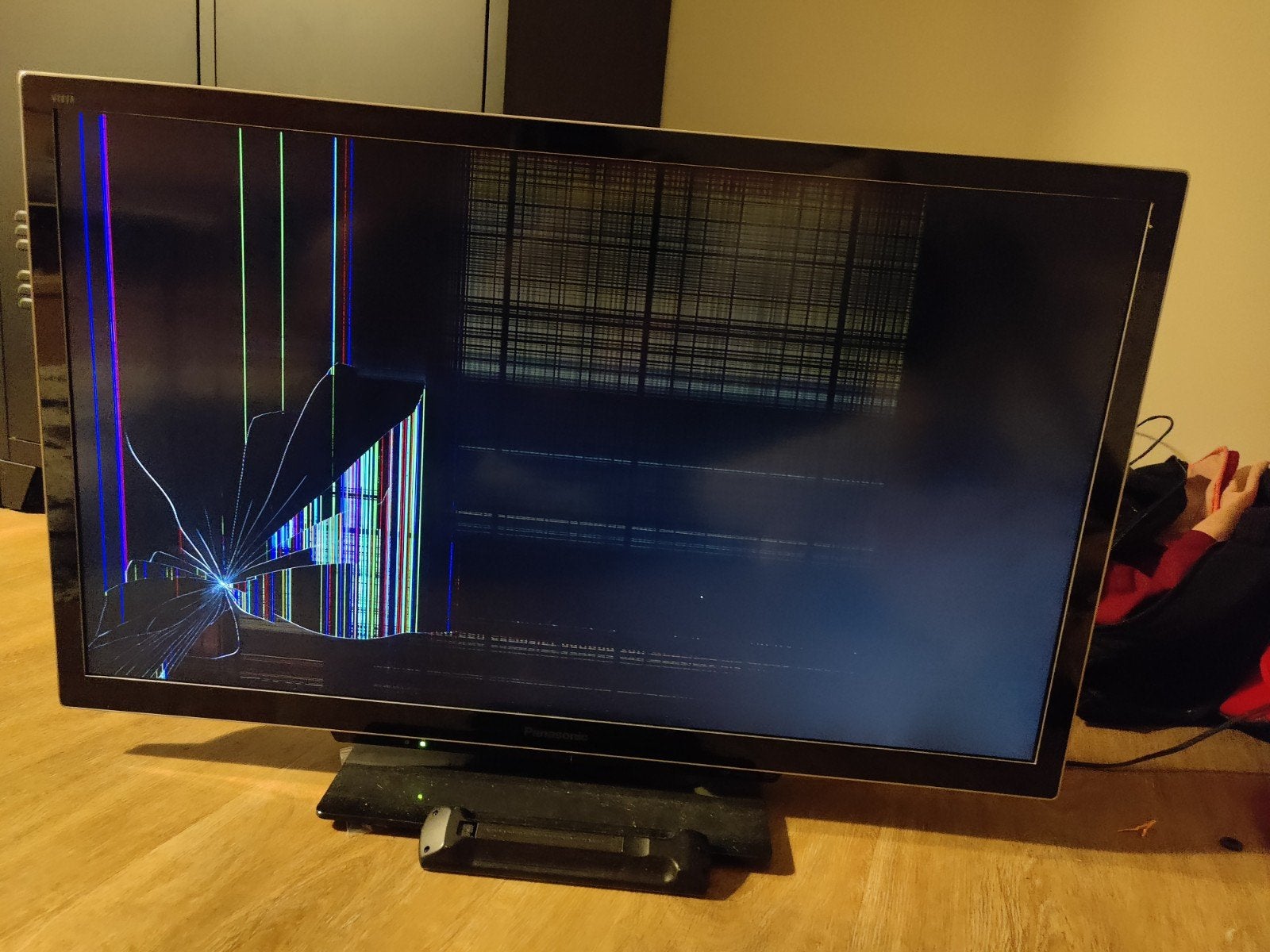 Defecte Panasonic TX-L37DT30E LCD TV - Onderdelen/Reparatie, Audio, Tv en Foto, Ophalen, Panasonic, LCD, 80 tot 100 cm