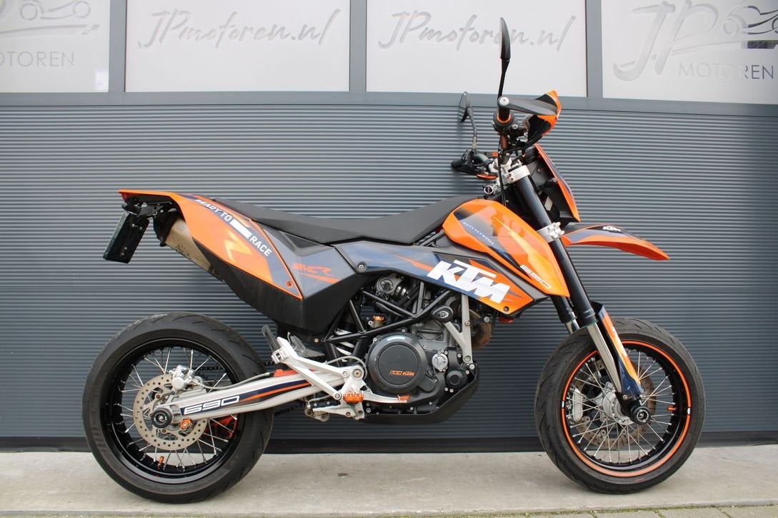 KTM 690 SMC Supermoto (2008) *Akrapovic*, Motoren, KTM, Bedrijf, Onbekend, Meer dan 35 kW