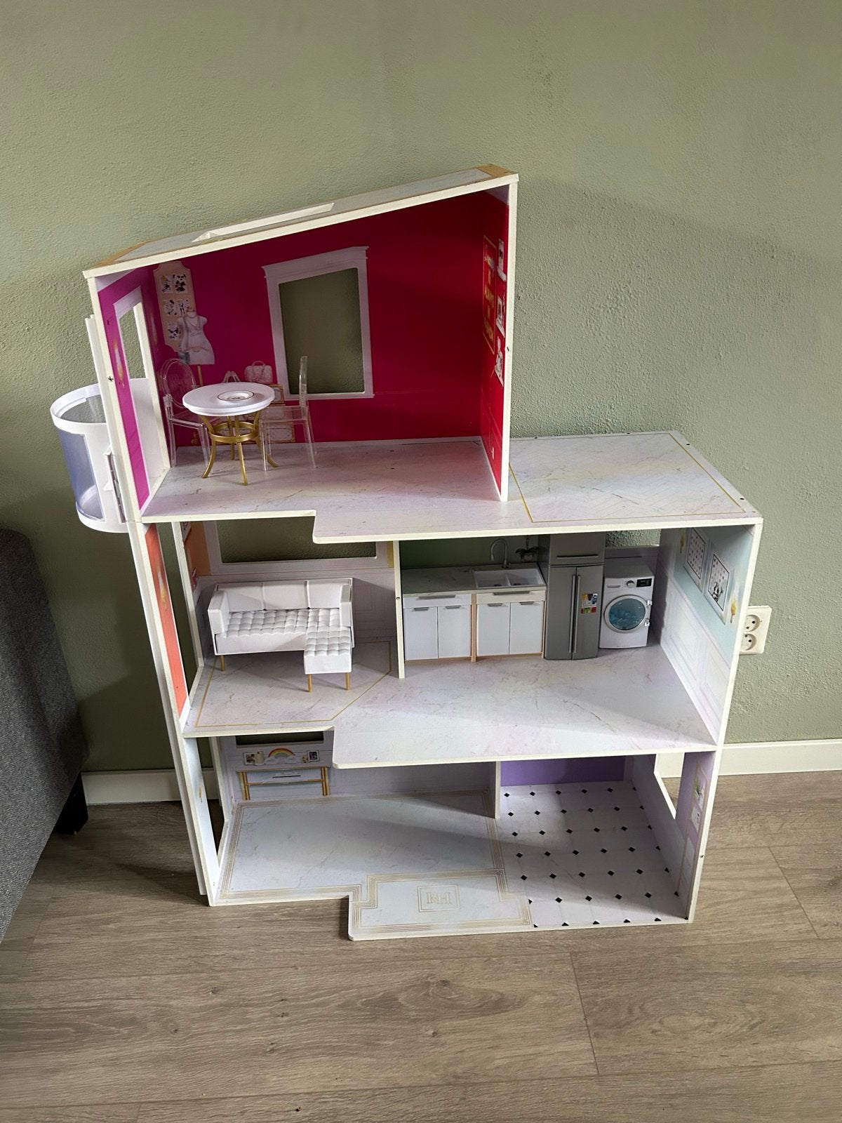 Groot Poppenhuis met Meubels - Zo goed als nieuw, Ophalen, Zo goed als nieuw, Poppenhuis