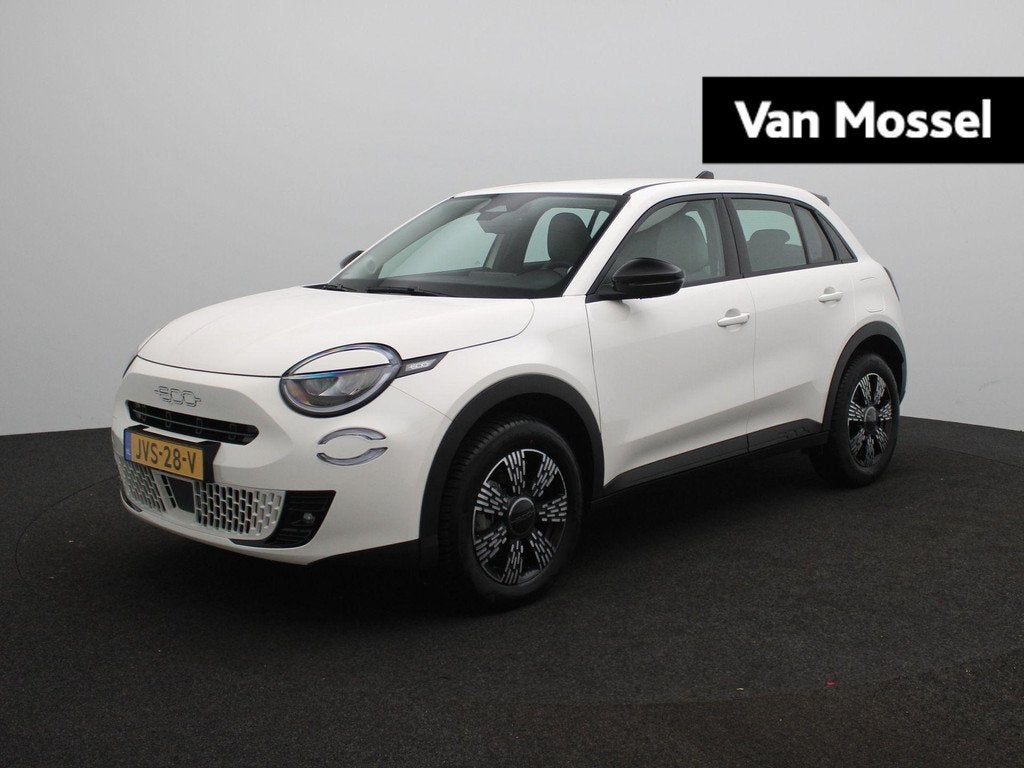 Fiat 600 1.2 Hybrid Icon | 145pl | Demo | Tot 8 jaar garanti, Auto's, Stof, Euro 6, 1199 cc, 620 kg