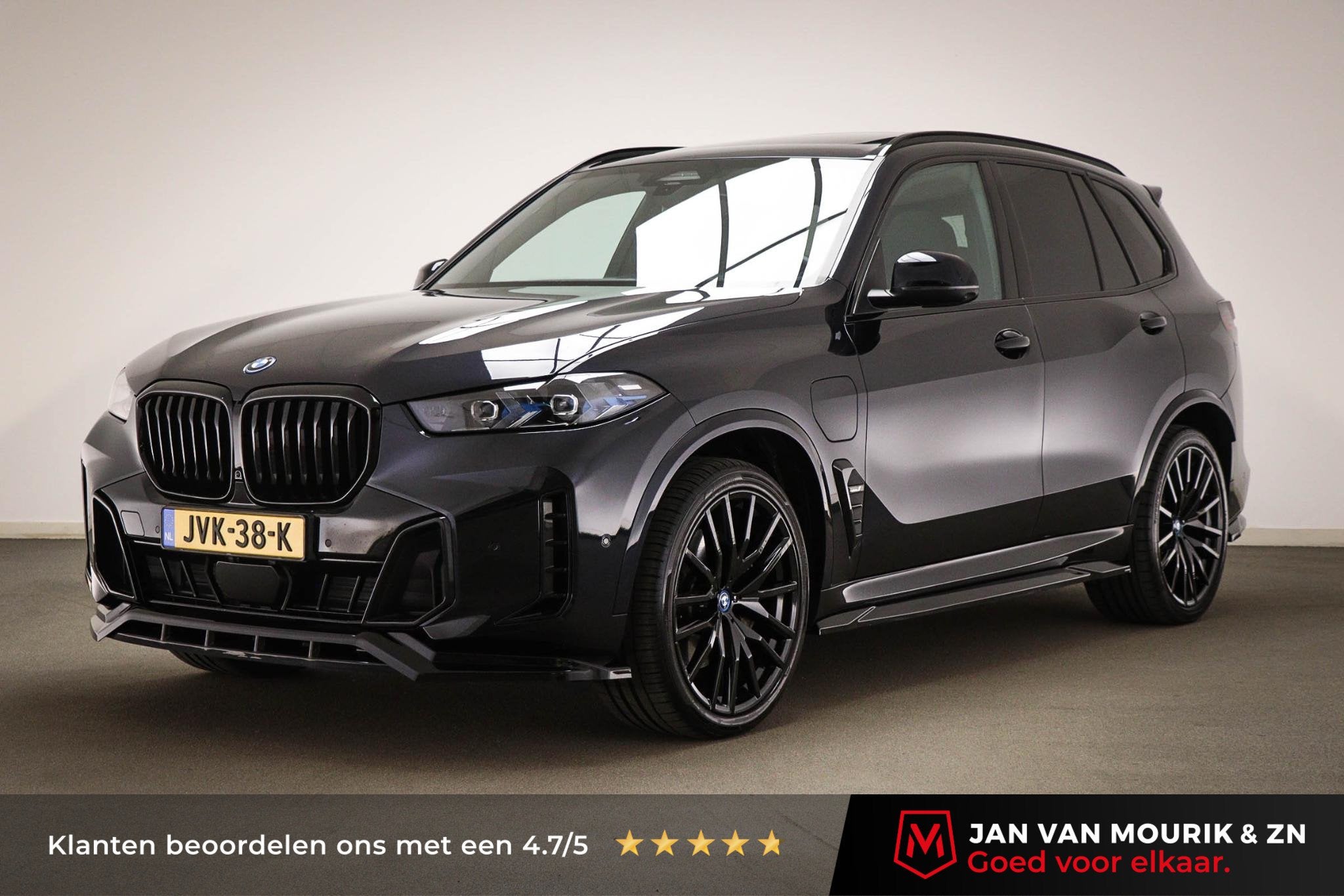BMW X5 xDrive50e M-sport | PANORAMADAK | INDIVIDUAL VOLLEDER, Auto's, Gebruikt, 2395 kg, Met garantie (alle), Zwart