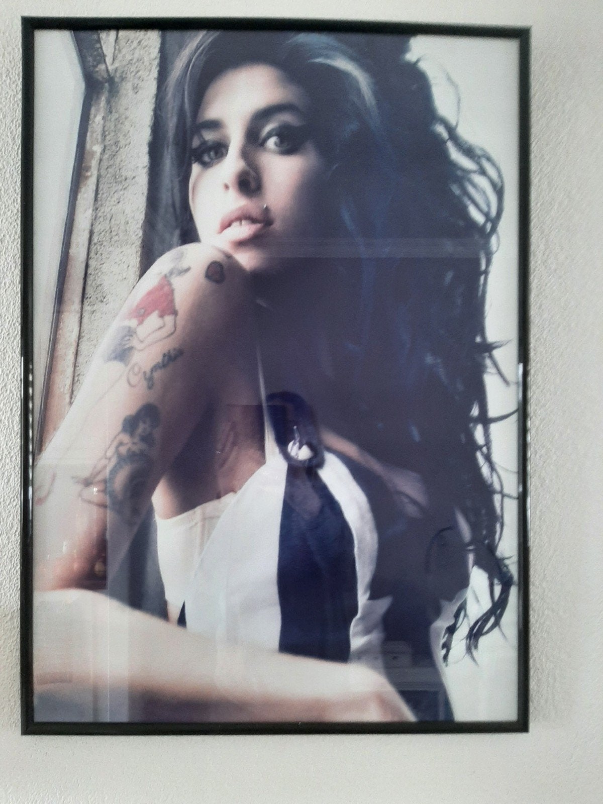 Amy winehouse in lijst h 70 b 50 cm, Ophalen, 50 – 75, Zo goed als nieuw, Schilderij