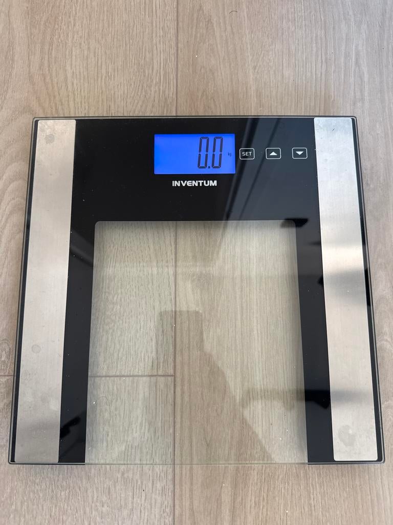 Inventum weegschaal / personenweegschaal, Witgoed en Apparatuur, Weegschalen, Ophalen, Gebruikt, 1 tot 500 gram, 100 kg of meer