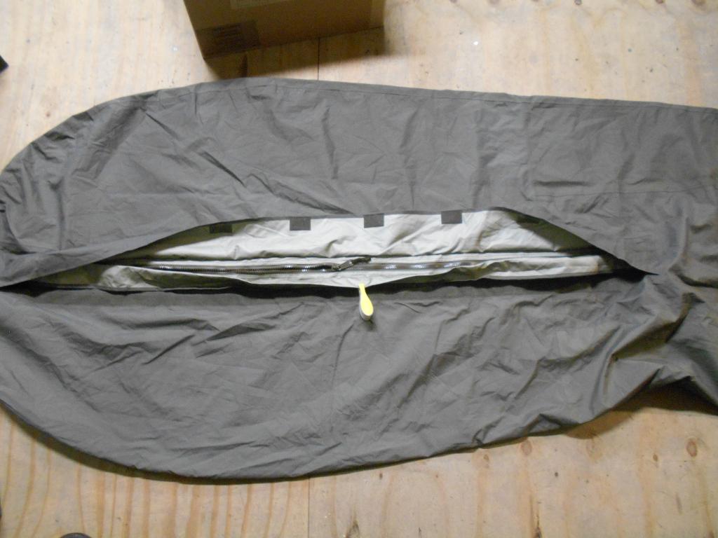 Bivy cover Carinthia Nederlands leger Gore-tex, Verzamelen, Militaria | Algemeen, Ophalen of Verzenden, Landmacht, Nederland, Embleem of Badge