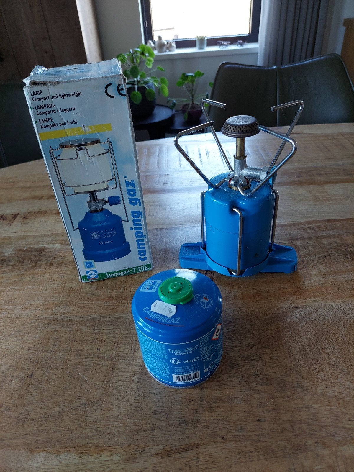 Camping gasstel en camping lamp, Ophalen
