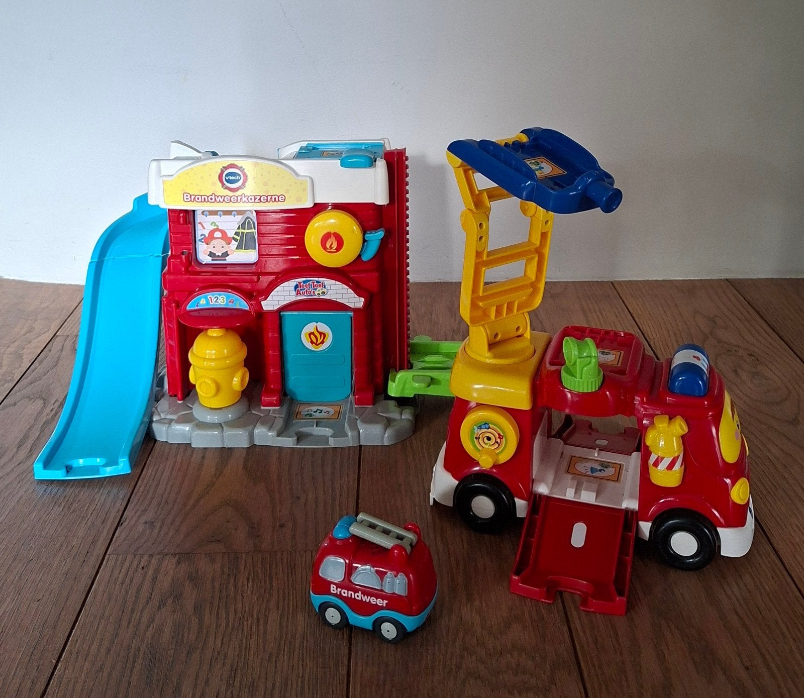 Vtech brandweerkazerne en brandweerauto, Ophalen