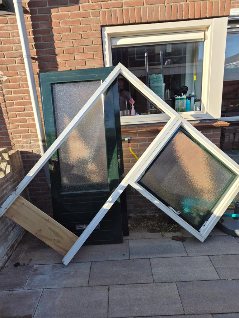 schuurdeur met kozijn en Raam + 1 extra deur, Ophalen, Gebruikt, 80 tot 100 cm, Buitendeur