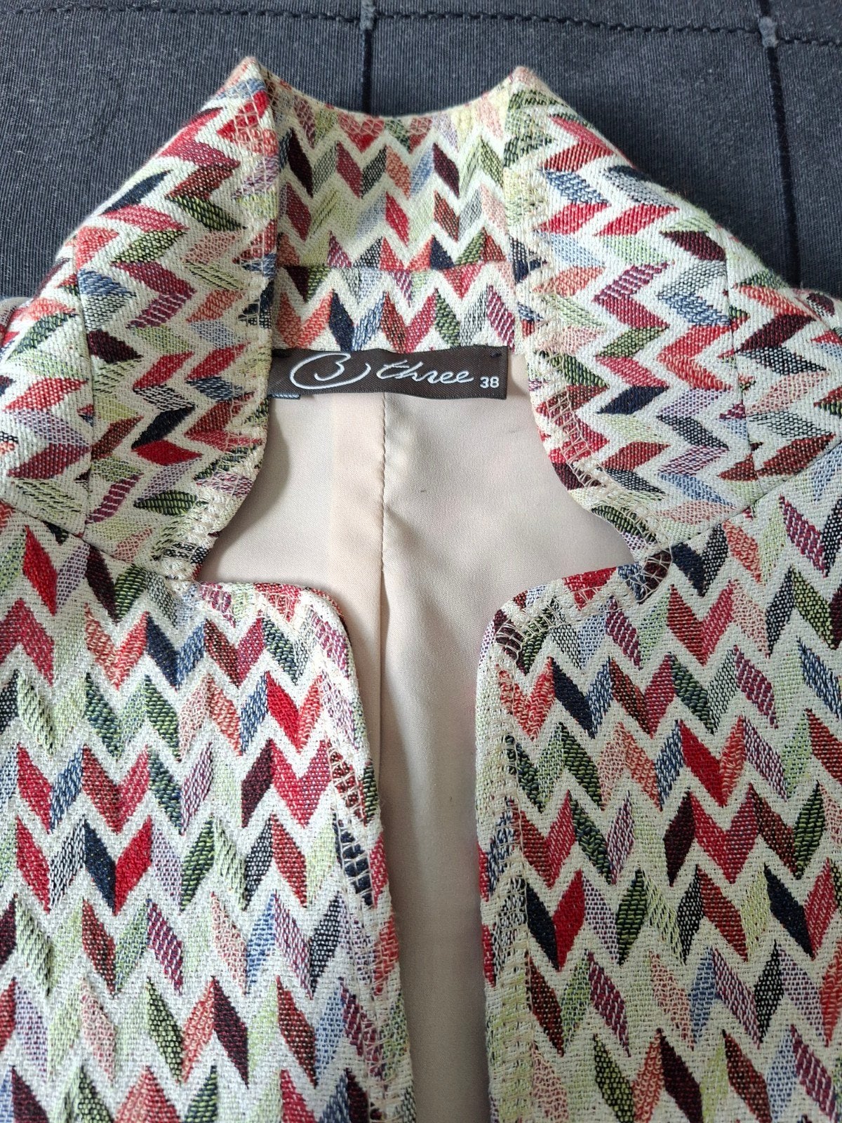 B-three blazer maat 38, 1x gedragen zo goed als nieuw, Ophalen, Nieuw, Maat 38/40 (M), Meerkleurig