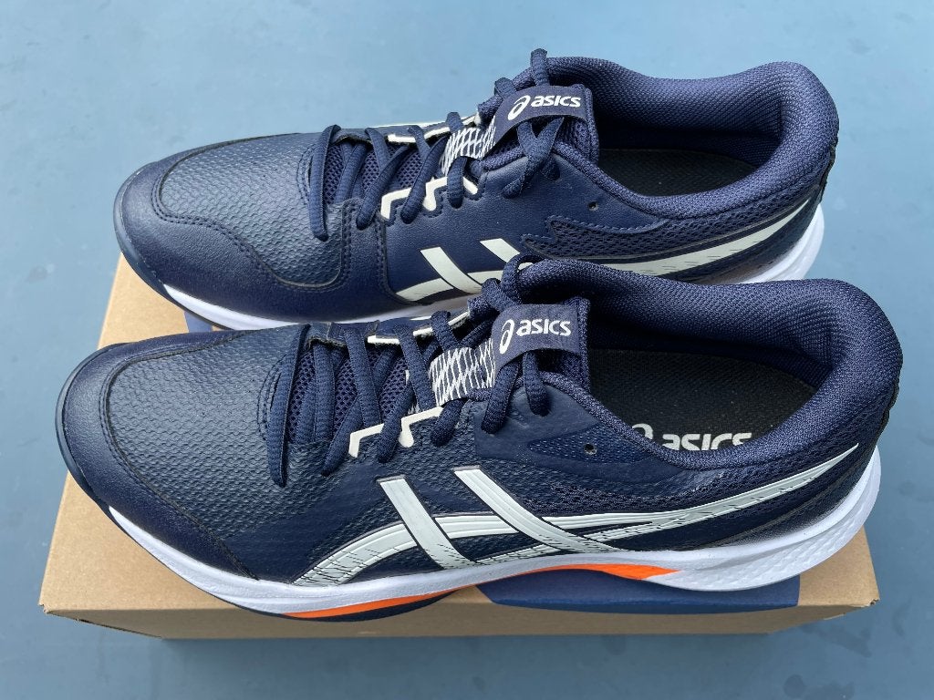Z.g.a.n. Asics Gel-Peake 3 heren hockeyschoenen, maat 44, Sport en Fitness, Ophalen of Verzenden, Zo goed als nieuw, Schoenen