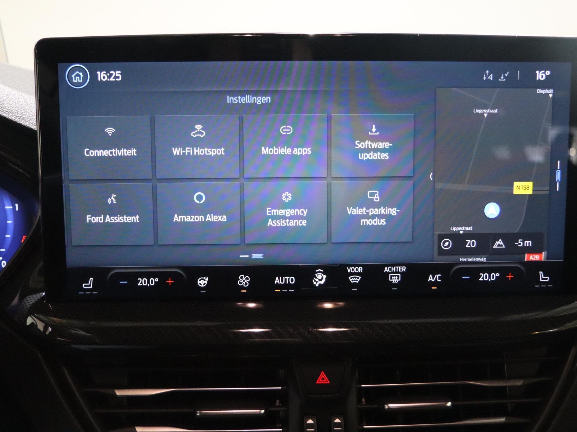 Foto 24 van Ford Focus Wagon 1.0 EcoBoost Hybrid ST Line X | Trekhaak |