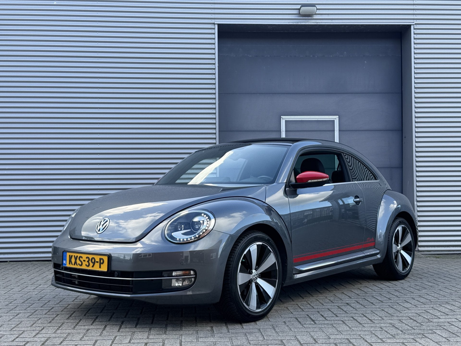 Volkswagen Beetle 1.2 TSI Club I Navi I Clima I PDC, Voorwielaandrijving, Dealer onderhouden, Stof, Gebruikt