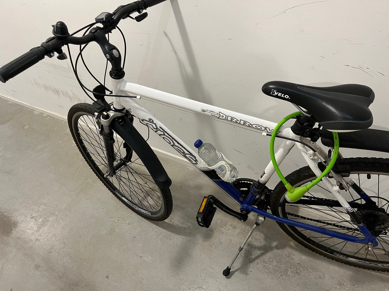 Witte Arrow  mountain bike ,met 10 versnelling en vering, Overige merken, 28 inch, Gebruikt, Vering