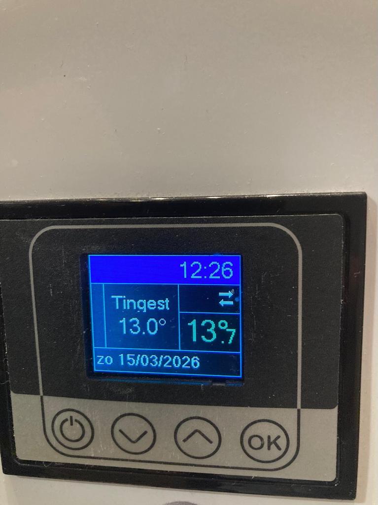 Eldom Radiator Kachel met Digitale Thermostaat, Doe-het-zelf en Verbouw, Verwarming en Radiatoren, Ophalen, 30 tot 80 cm, Kachel