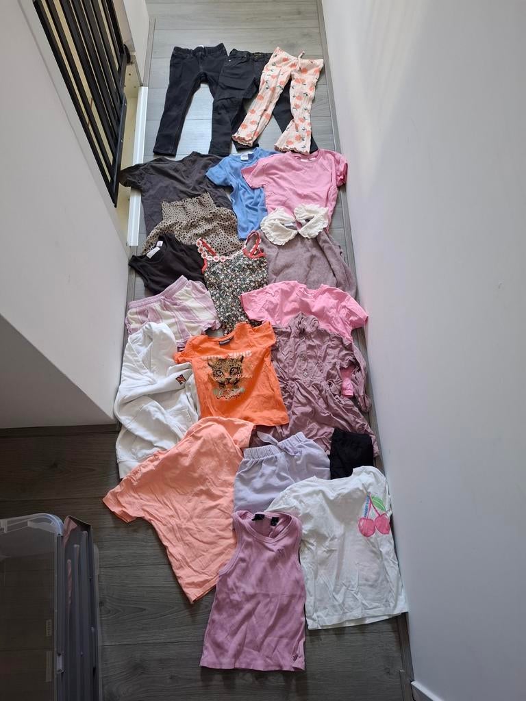 Kledingpakket meisje 110/116, Ophalen, Zo goed als nieuw, Maat 110