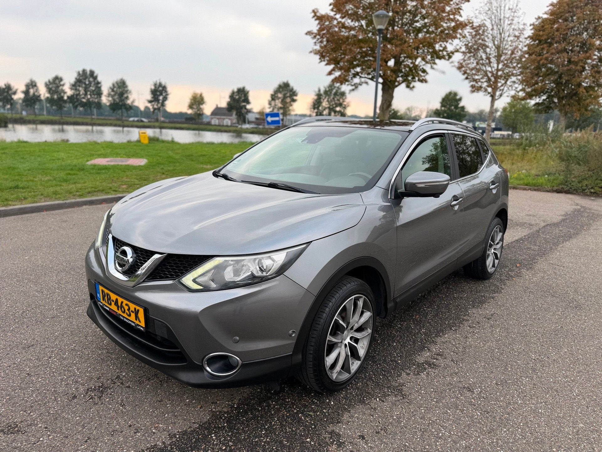 Nissan Qashqai 1.2 Premier Edition|leder|nieuwe kettingsset|, Auto's, Voorwielaandrijving, Euro 5, Gebruikt, 4 cilinders