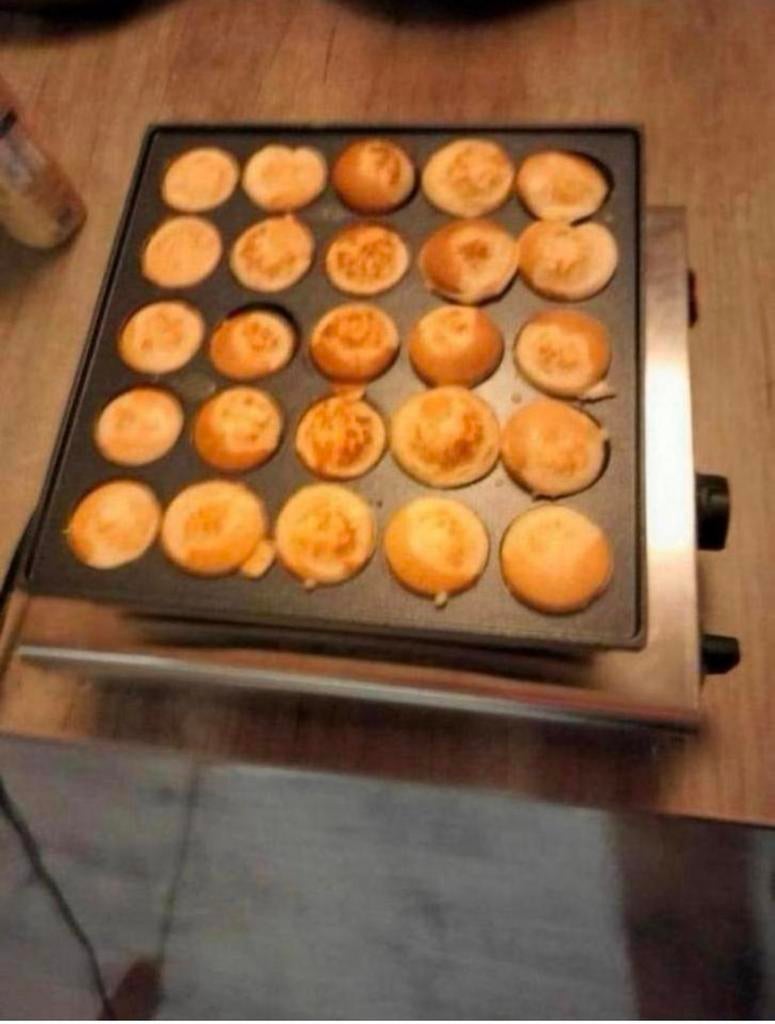 poffertjes,poffertjesplaat,poffertjes plaat 30 euro per dag, Hobby en Vrije tijd, Feestartikelen | Verhuur, Zo goed als nieuw