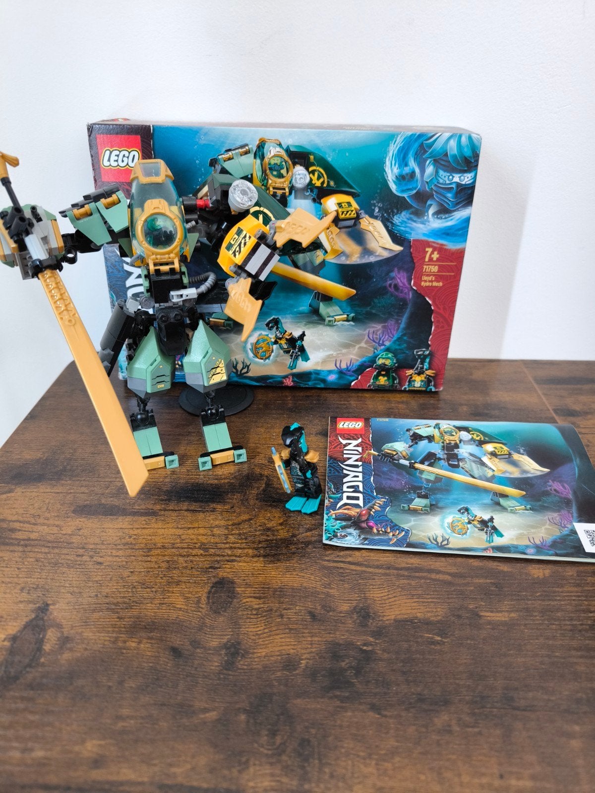 Lego Ninjago Lloyds Hydro Mech (71750) compleet met doos en, Ophalen of Verzenden, Zo goed als nieuw
