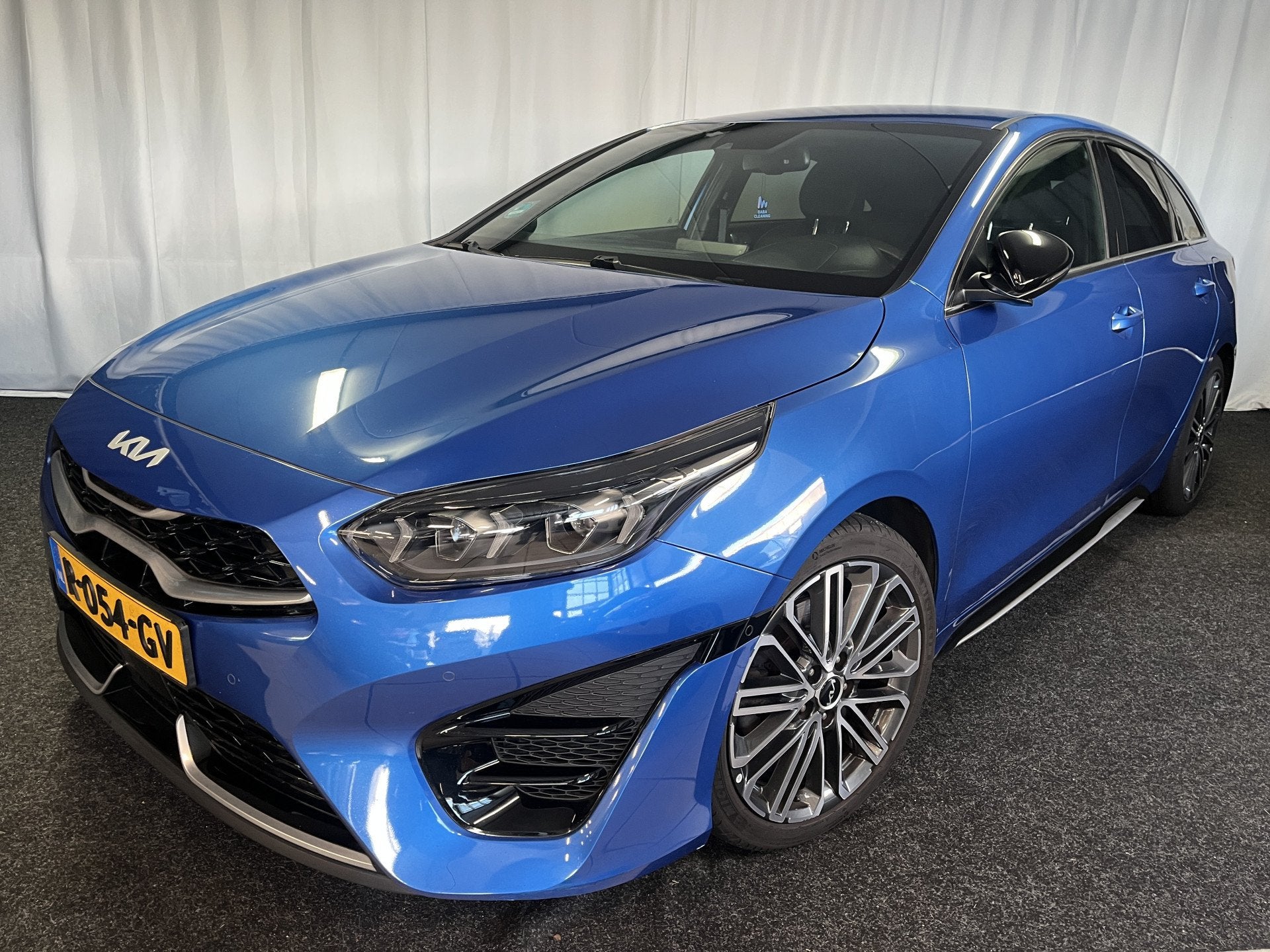 Kia ProCeed 1.5 T-GDi GT-PlusLine 1E EIGN/ECC/CAMERA/APPLE/M, Auto's, 1325 kg, Gebruikt, 4 cilinders, Met garantie (alle)