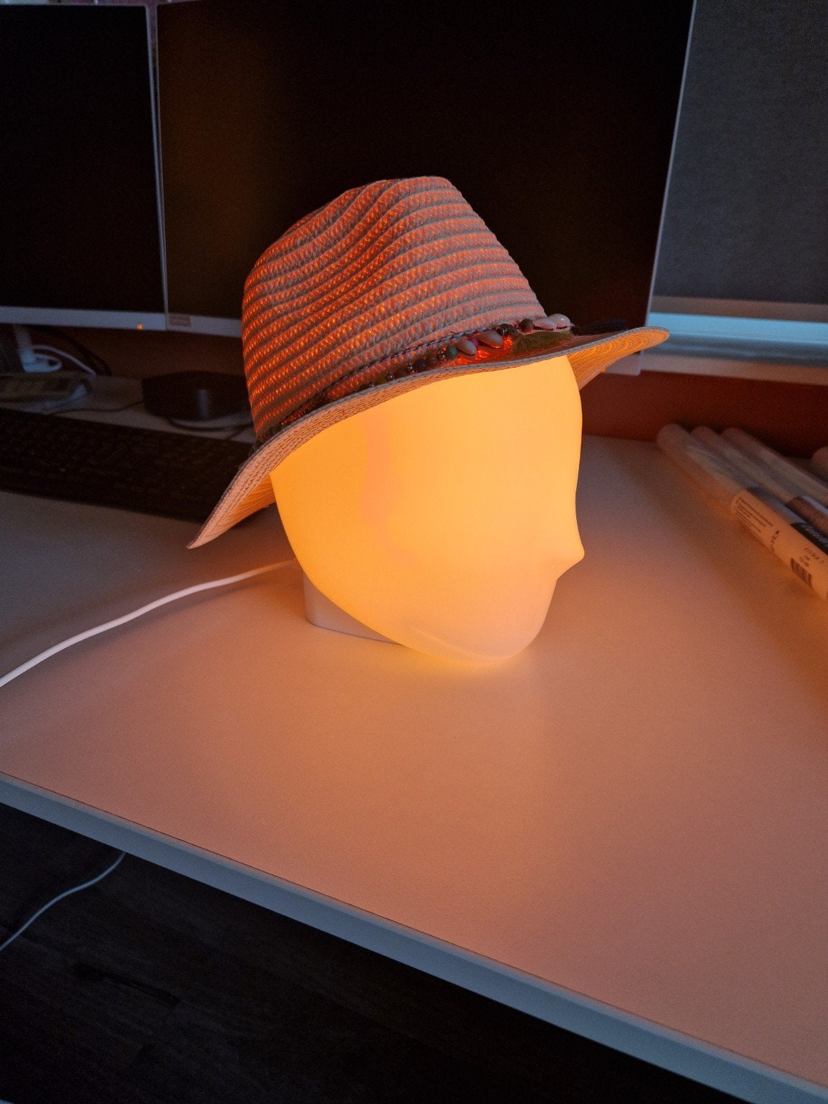 Ikea lamp met diverse kleuren, Ophalen, Wit, Kunststof, Met schakelaar