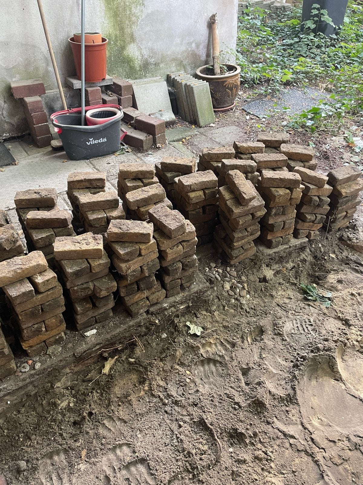 400 Gele IJsselstenen – Schoon & Opgestapeld – 16x8x4 cm, Ophalen, Gebruikt, Bakstenen