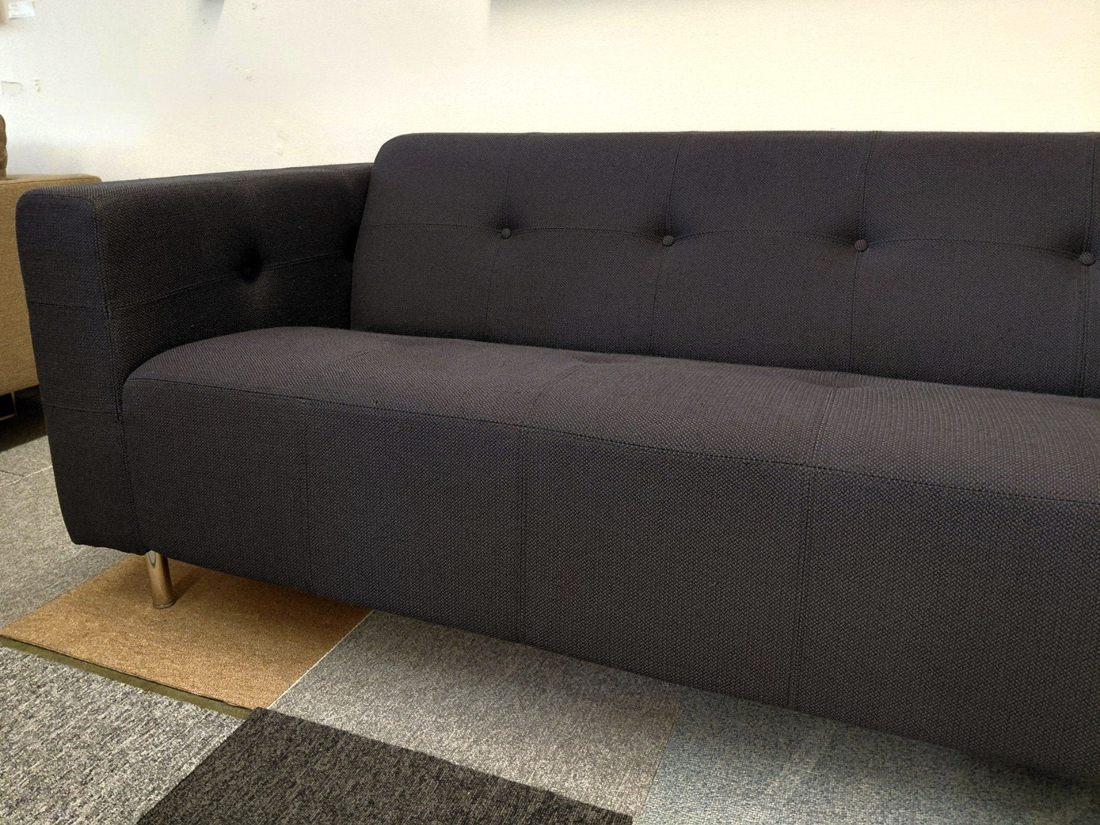 Gelderland 6111 | 2,5 zits | Zwart wol, Gebruikt, Modern design Rohi Jan des Bouvrie, Info@andriesign.nl, 150 tot 200 cm