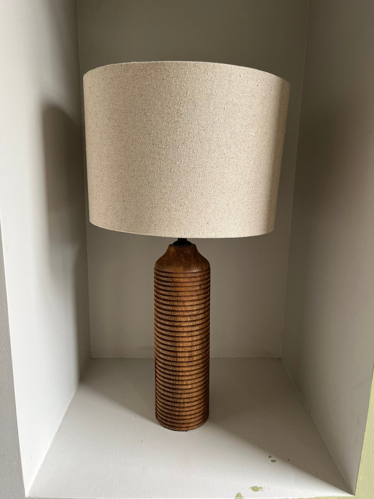 WOOOD Tafel lamp met voet en lampenkap, Ophalen, Zo goed als nieuw