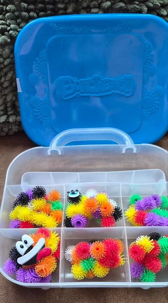 Bunchems Koffertje met veel Bunchems en accessoires, Ophalen of Verzenden, Gebruikt, Bouwen