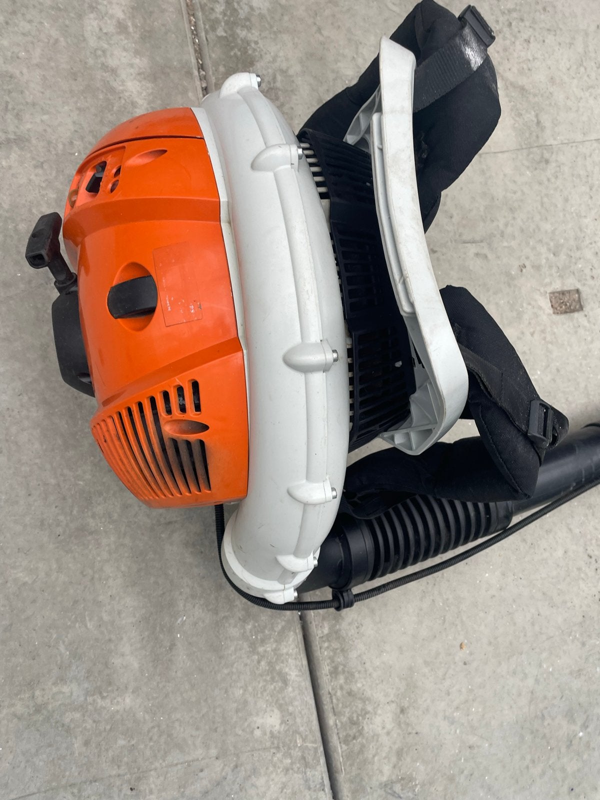 Stihl bladblazer BR 500,bouwjaar 2021,dealer onderhouden, Ophalen, Gebruikt, Benzine, Ruggedragen