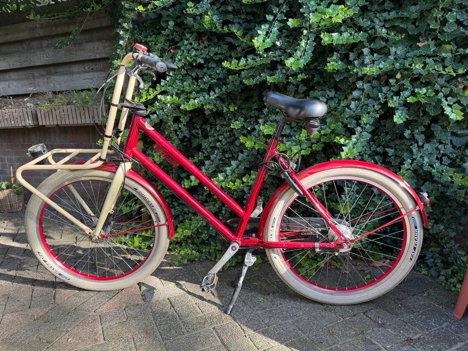 Montego transportfiets met dikke banden, Fietsen en Brommers, Fietsen | Dames | Damesfietsen, Gebruikt, Velgrem, Versnellingen