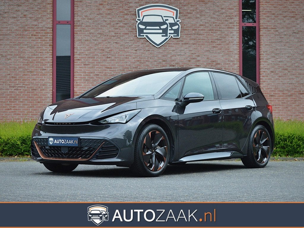 CUPRA Born Impulse 150kW | ACC | 19"Copper | SOH 96.7%, Auto's, 34 min, Gebruikt, Zwart, Automatische klimaatregeling