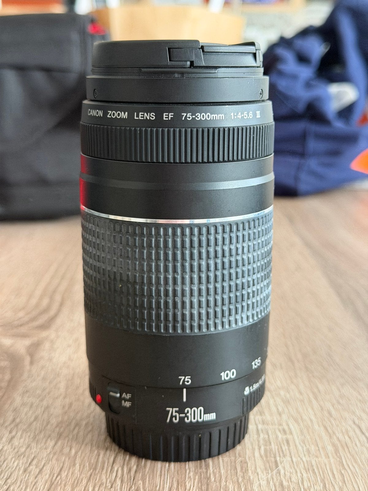 Canon EF 75-300mm f/4.0-5.6 III, Ophalen, Canon, Telelens, Zo goed als nieuw