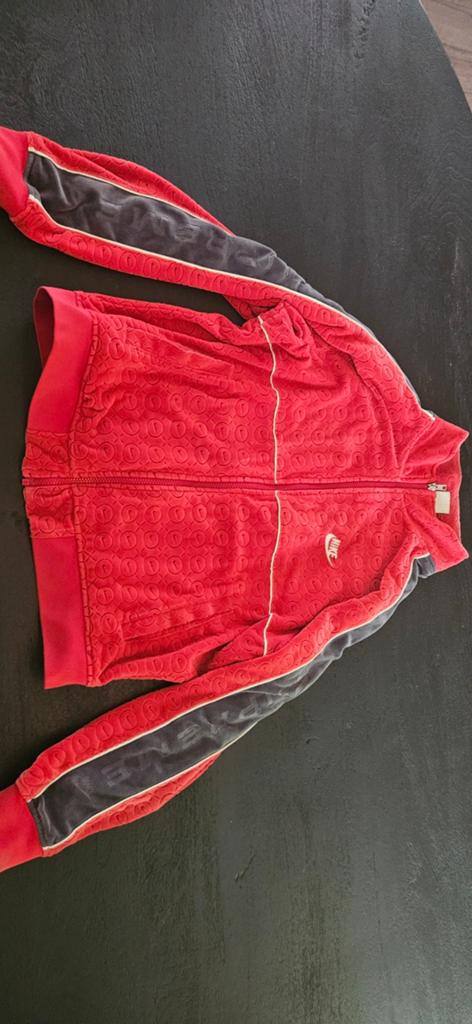 Nike Supreme velour maat M, Ophalen of Verzenden, Zo goed als nieuw, Rood