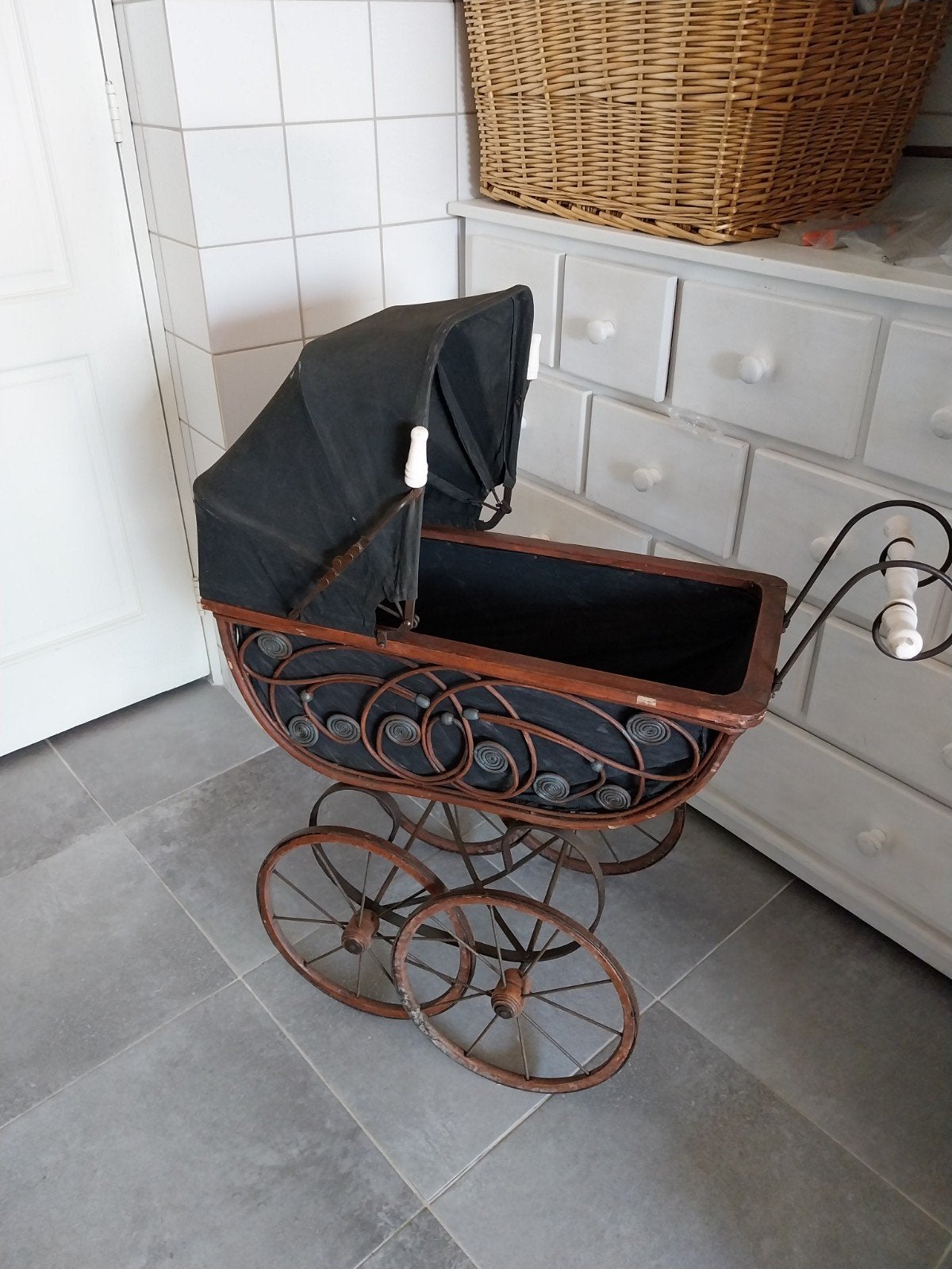 Prachtige Antieke Victoriaanse Kinderwagen, Ophalen