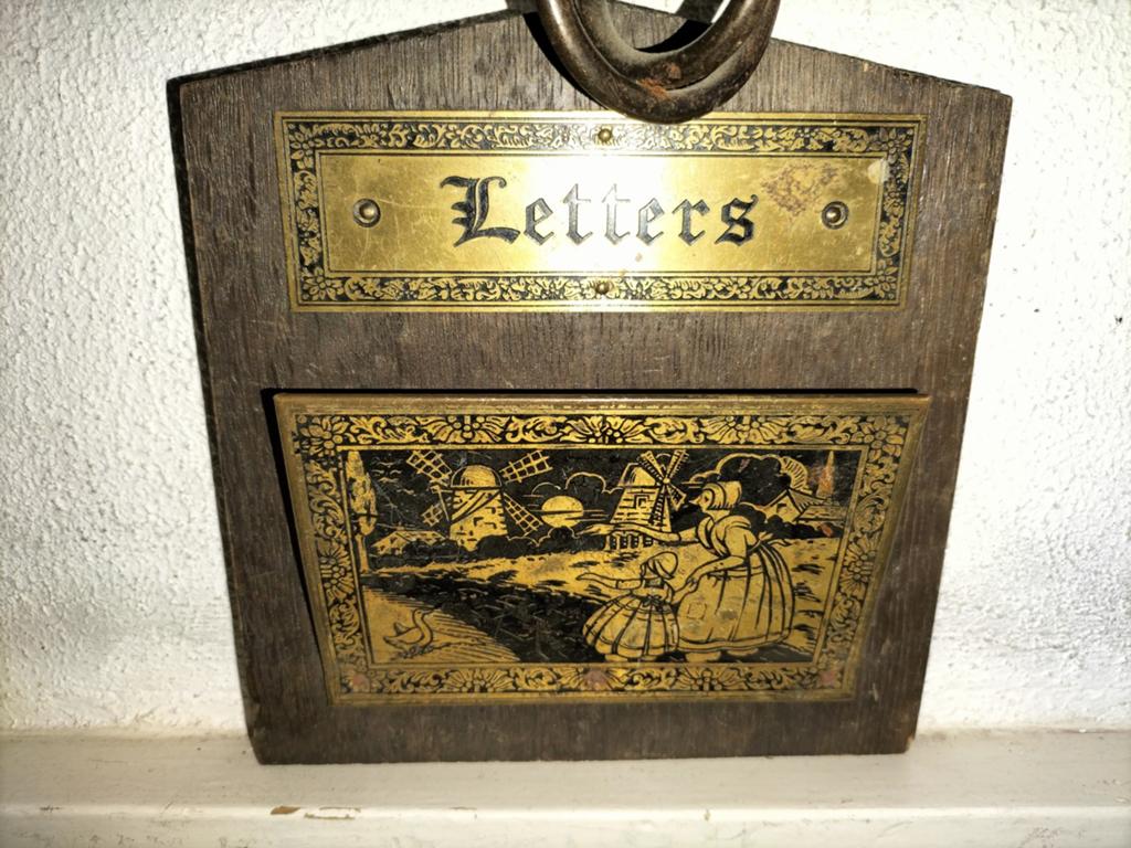 Vintage Houten Brievenhouder met Messing Plaat, Ophalen of Verzenden
