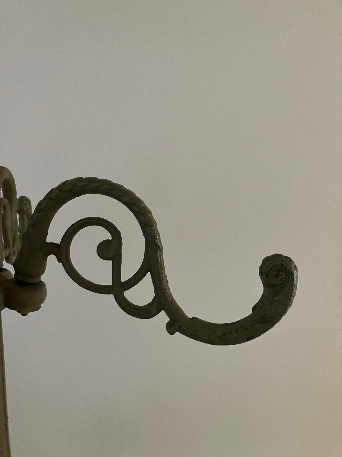 Vintage Gietijzeren Staande Kapstok - 208cm Hoog, Huis en Inrichting, Woonaccessoires | Kapstokken, Ophalen, Gebruikt, 200 cm of meer