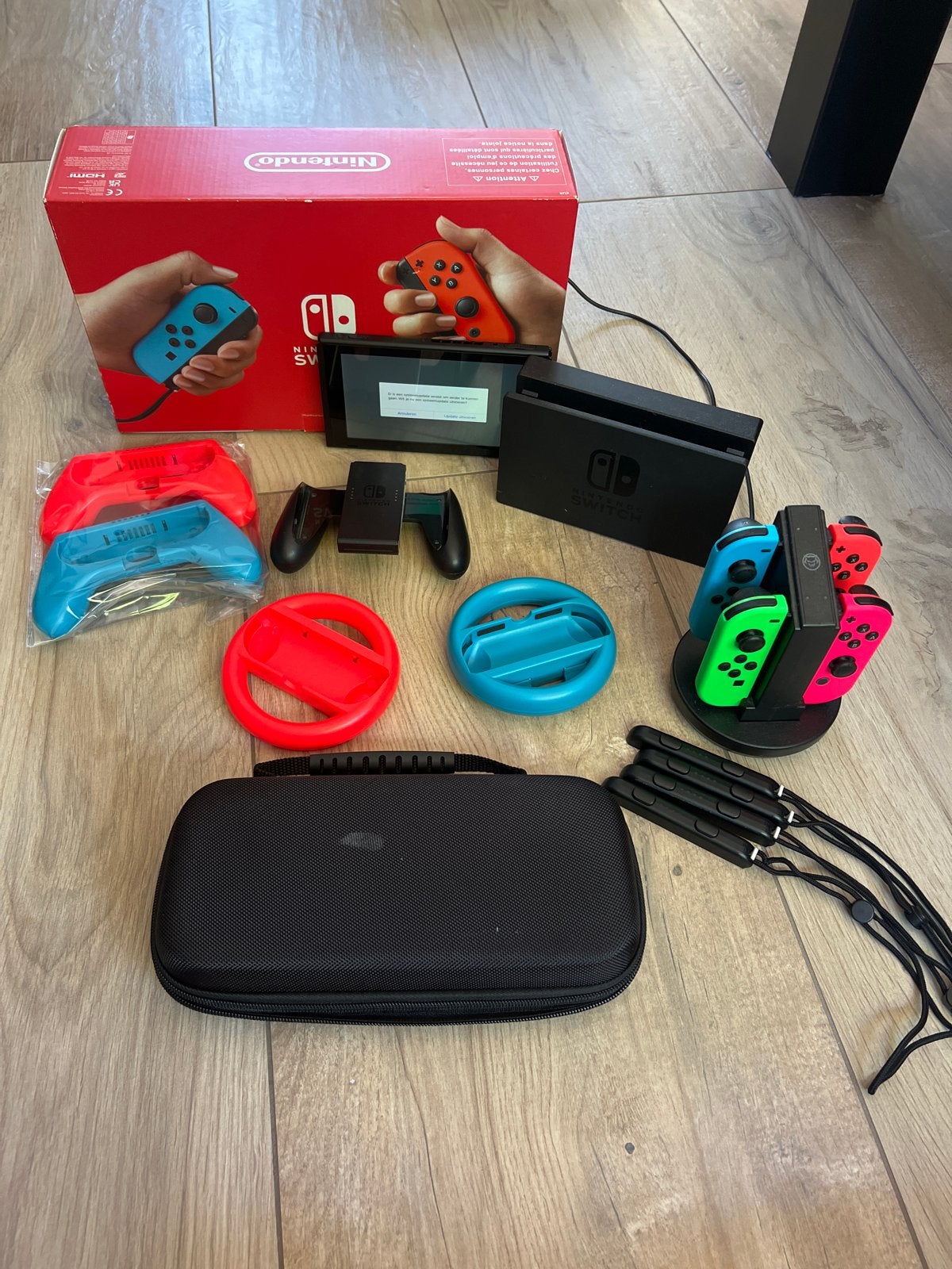 Nintendo Switch met veel accessoires en extra controllers, Ophalen of Verzenden, Gebruikt, Met 3 controllers of meer, Switch Original