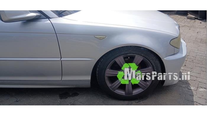 Scherm rechts-voor van een BMW 3-Serie (354), Gebruikt, -, -, Ophalen of Verzenden