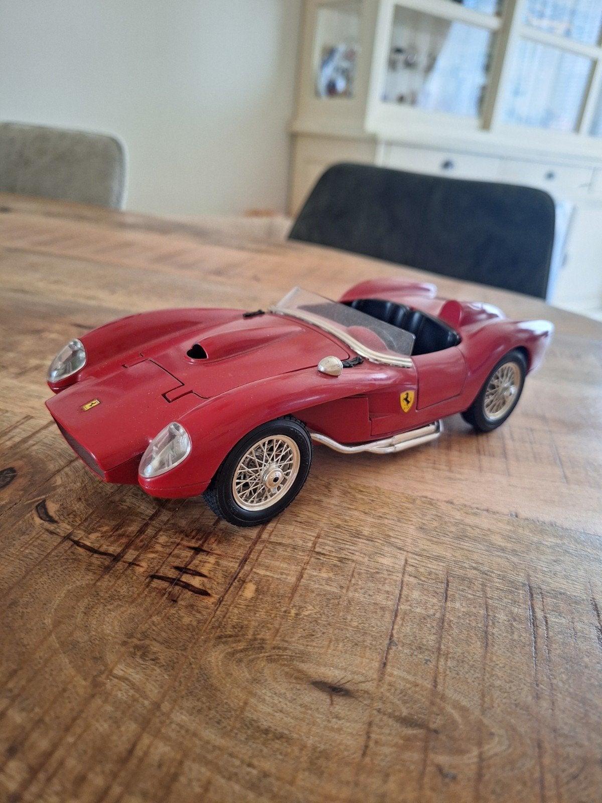 Ferrari 250 testa rossa 1957, Hobby en Vrije tijd, Ophalen of Verzenden, Zo goed als nieuw, Bburago