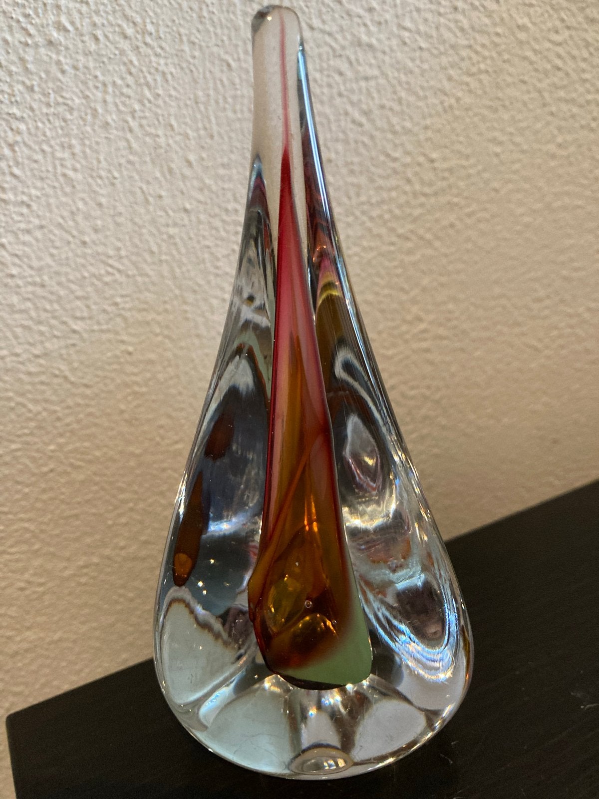 Driehoekige traanvormige glazen decoratie met gekleurde kern, Ophalen of Verzenden