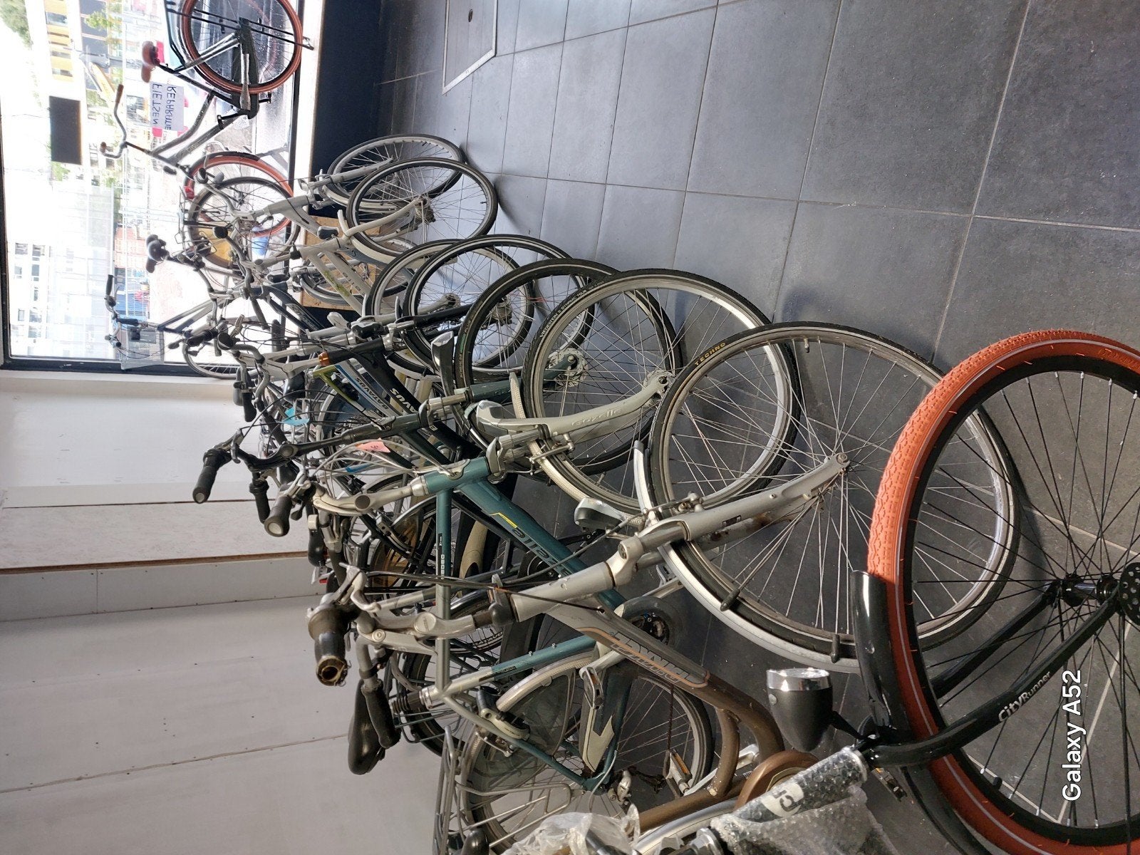 Partij 22 stuks rijklaar merk fietsen, Fietsen en Brommers, Fietsen | Dames | Damesfietsen, Ophalen of Verzenden, Overige merken