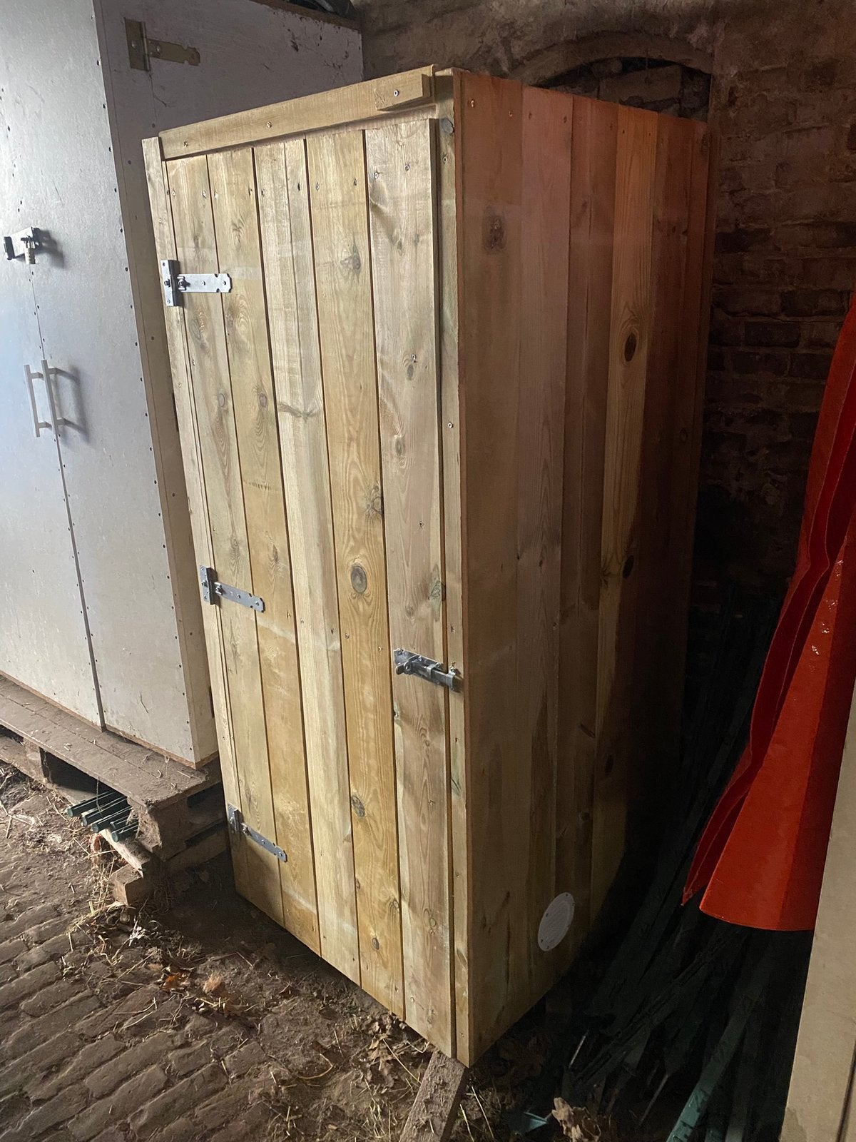 Mooie houten zadelkast te koop!, Ophalen, Zo goed als nieuw, Hout, Overige typen