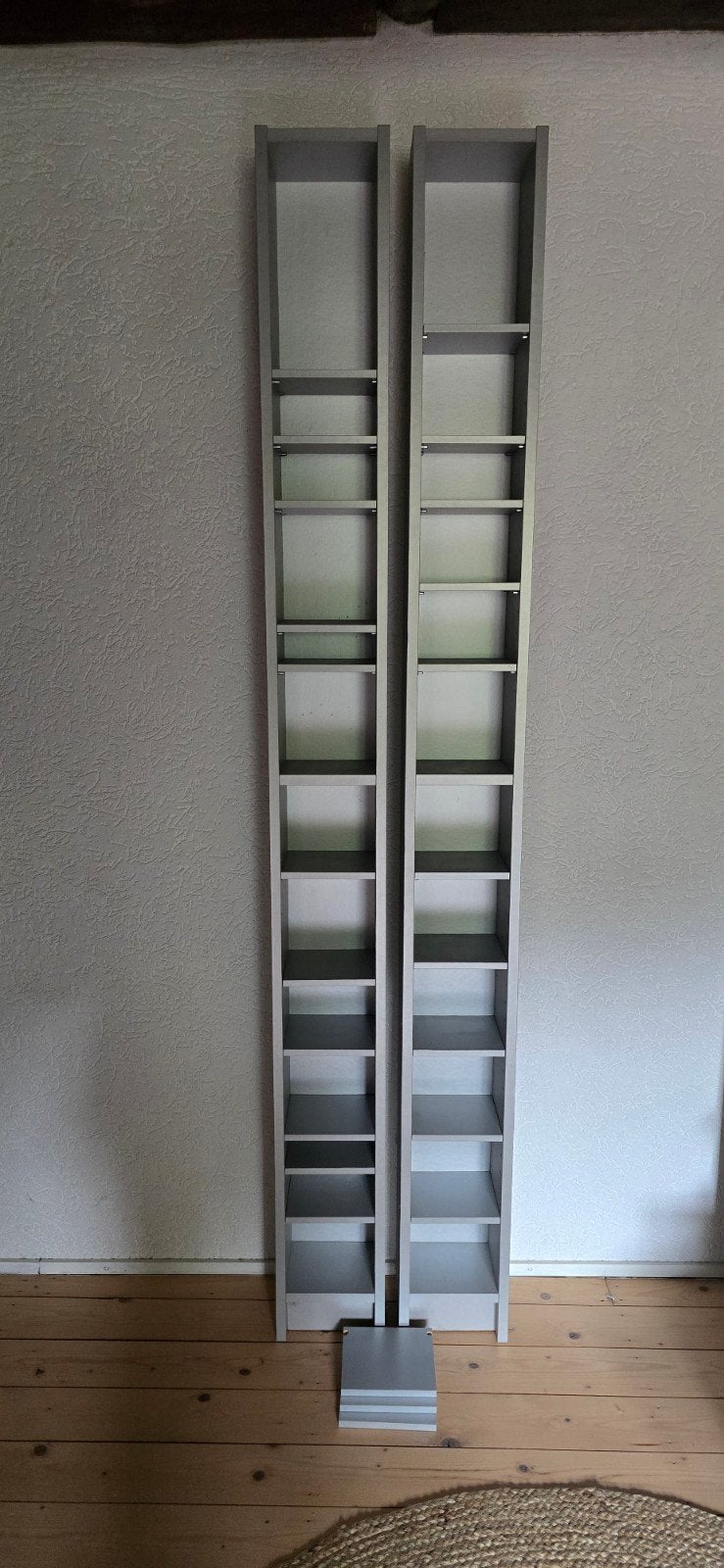 2x IKEA Benno / Gnedby CD/dvd/boekenkast Grijs, Ophalen, Hout, Cd's