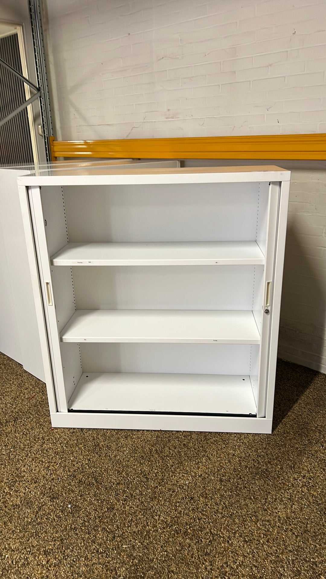 Witte archiefkasten, Ophalen, Gebruikt, 100 tot 150 cm, 100 tot 150 cm