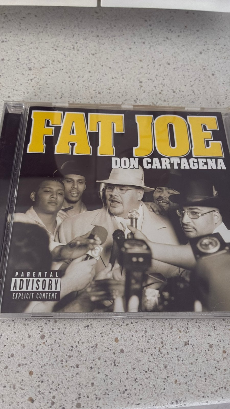 FAT JOE BUNDEL, Ophalen of Verzenden, Zo goed als nieuw