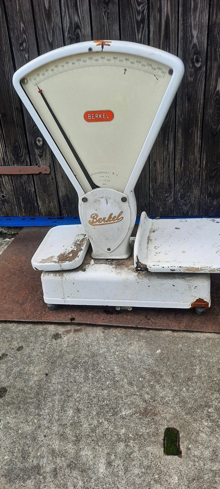 hele oude berkel weegschaal voor decoratie, Ophalen