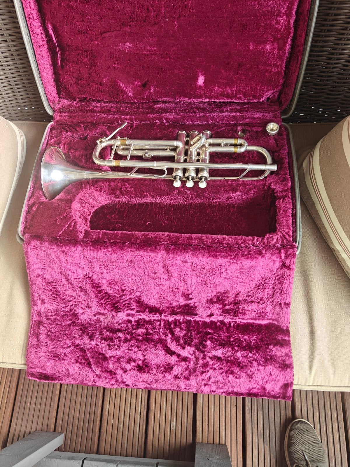 trompet Lark M4013, Ophalen of Verzenden, Gebruikt, Bes-trompet, Met koffer