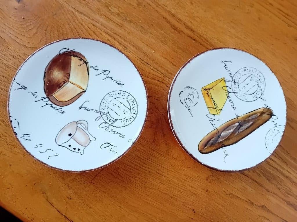 2 kaas bordjes La Fromagerie / bord, Huis en Inrichting, Keuken | Servies, Gebruikt, Ophalen of Verzenden, Bord(en), Overige stijlen