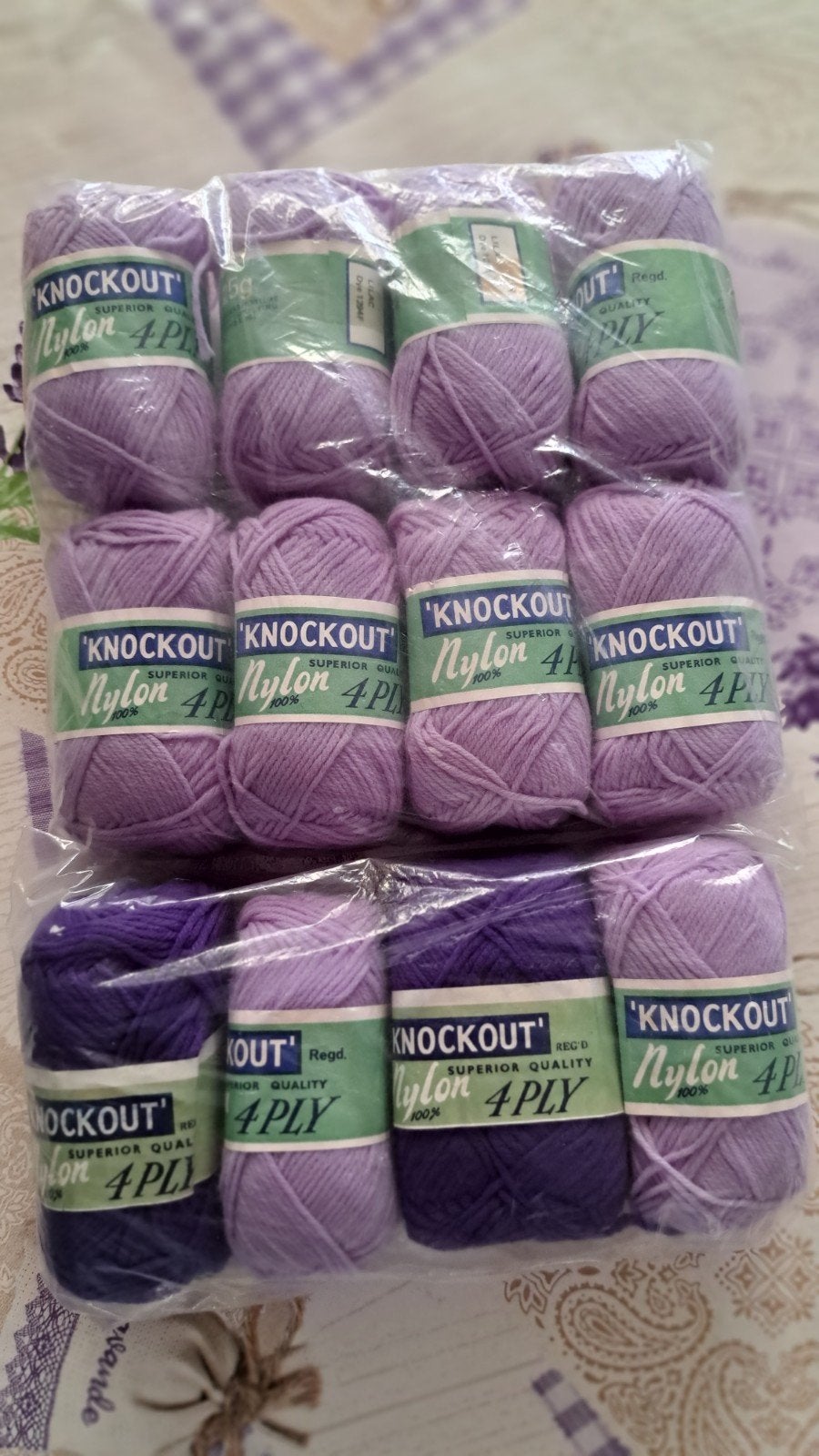 Partijtje Knockout Nylon garen paars tinten - 12 bollen, Ophalen of Verzenden, Nieuw, Breien of Haken, Wol of Garen